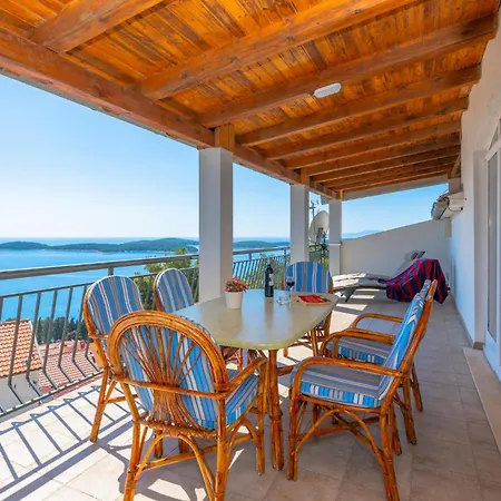 Lejlighed Nice In Hvar With Kitchen