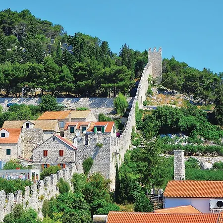 Nice In Hvar With Kitchen Hvar Town